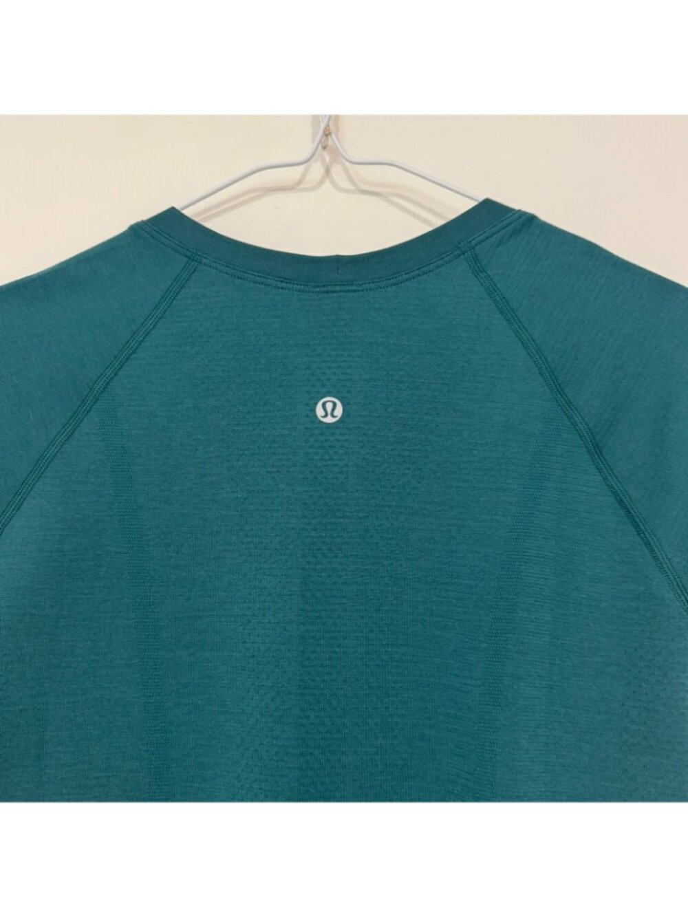 Lululemon Swiftly Tech Short Sleeve Crew in Storm Teal SMTL Size 8 NWT - Picture 4 of 6